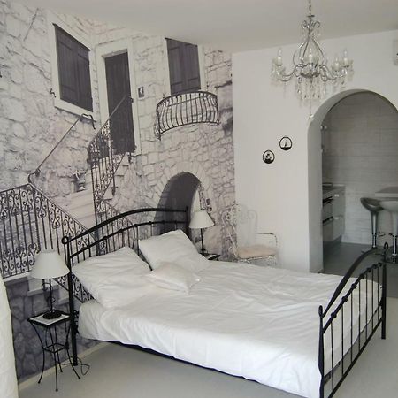 Studio Apartment For 2 Adults And 1 Child Makarska Zewnętrze zdjęcie